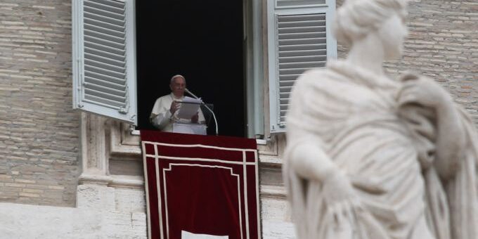 PapaReginaCoeliACI21mayo