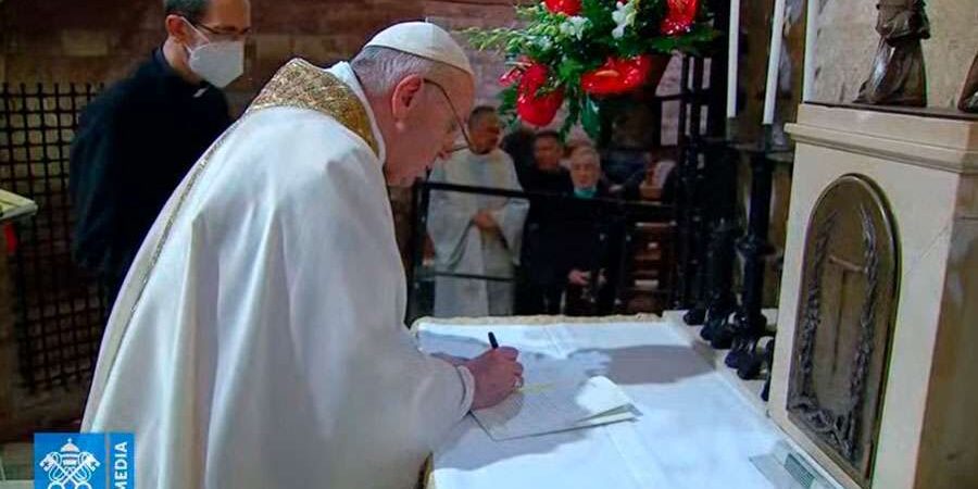 Papa-Francisco-Fratelli-Tutti-Youtube-03102020